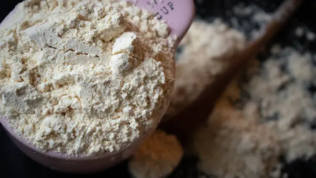 Scoop filled with flour